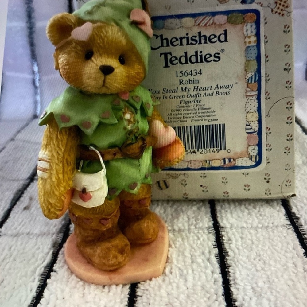 Cherished Teddies Robin Figurine in Green Outfit
